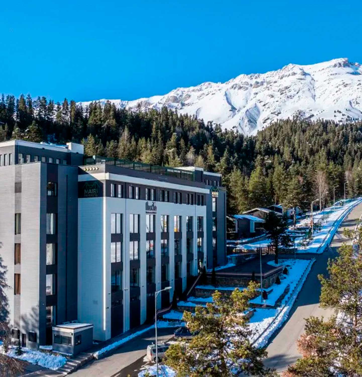 Mairi Park Hotel